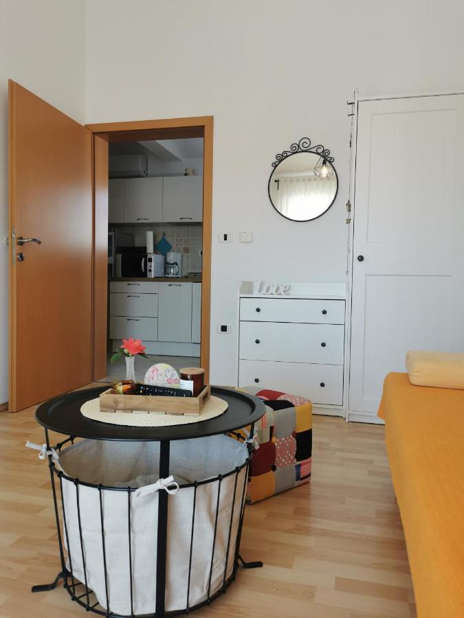 Irena With Sea View Apartment Fažana