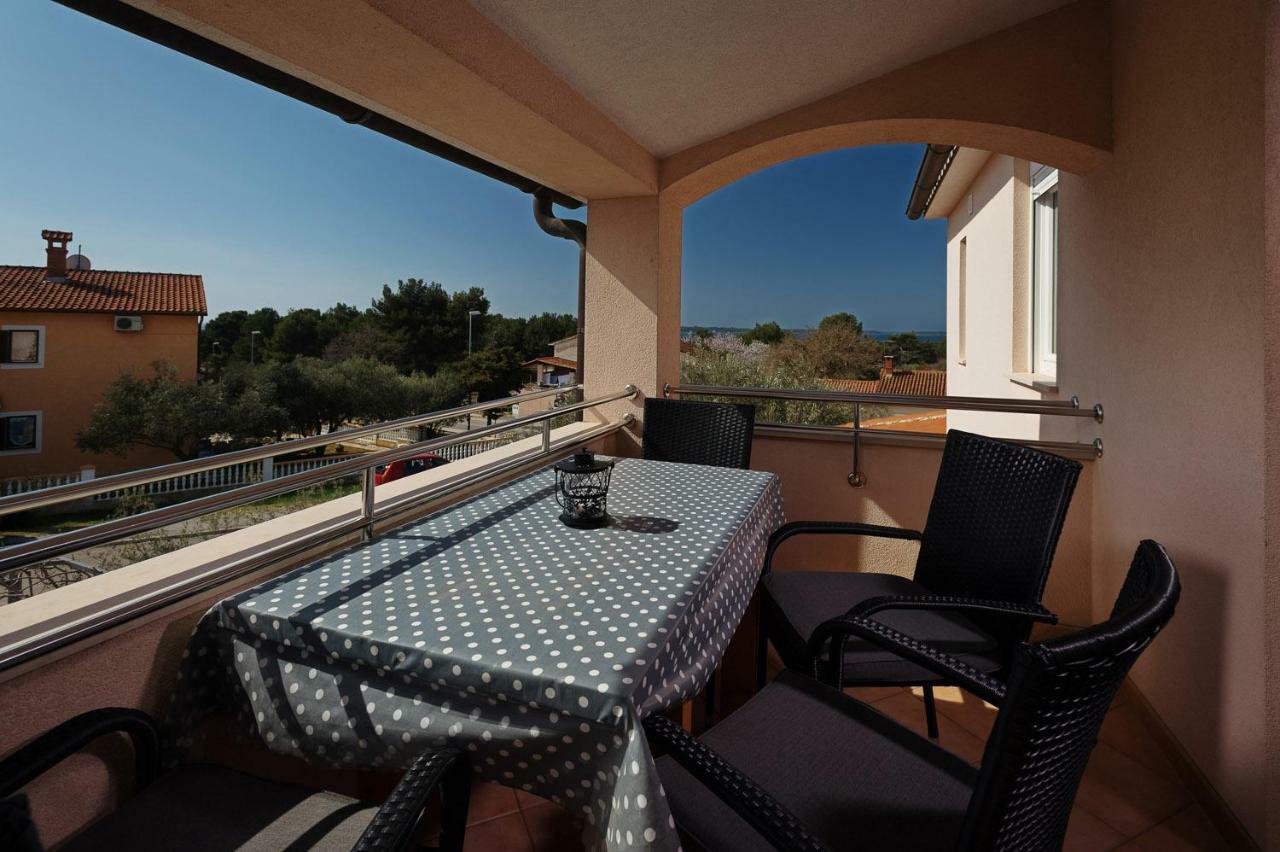 Apartment Irena With Sea View Fažana
