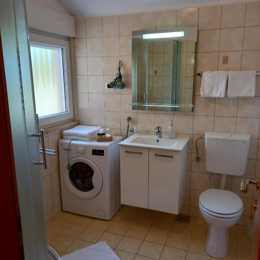 Apartman Irena With Sea View *